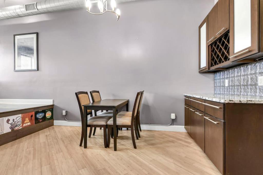 Lovely 2-Bedroom Unit In Springfriend Springfield Dış mekan fotoğraf